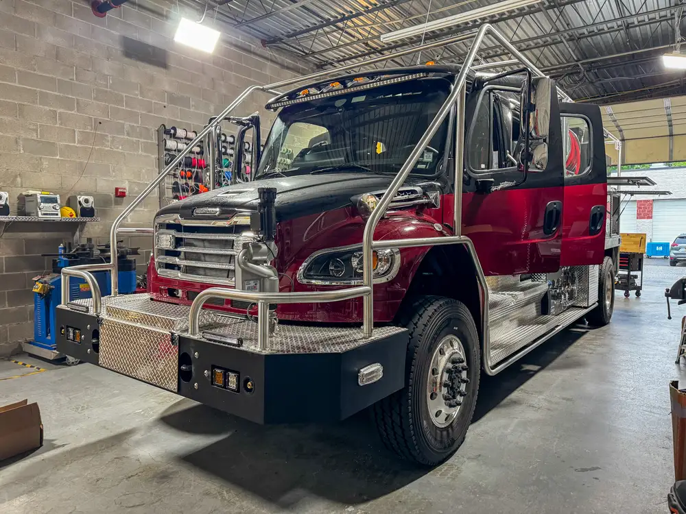 Side view of apparatus during shop assembly, photo 2 of 303.